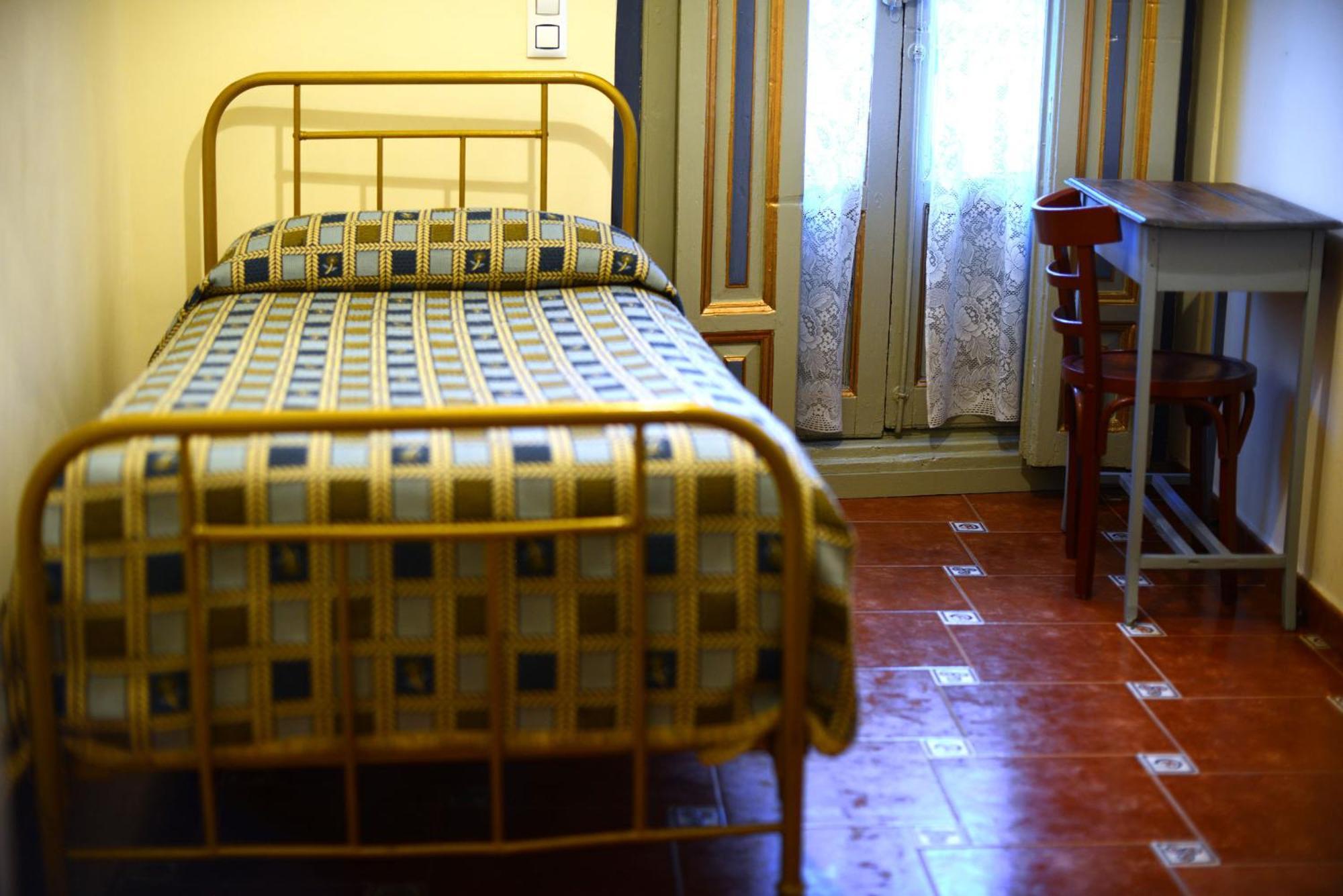 Hostal Horizonte Madrid "Check-In On-Line Recepcion 14H-23H" Extérieur photo