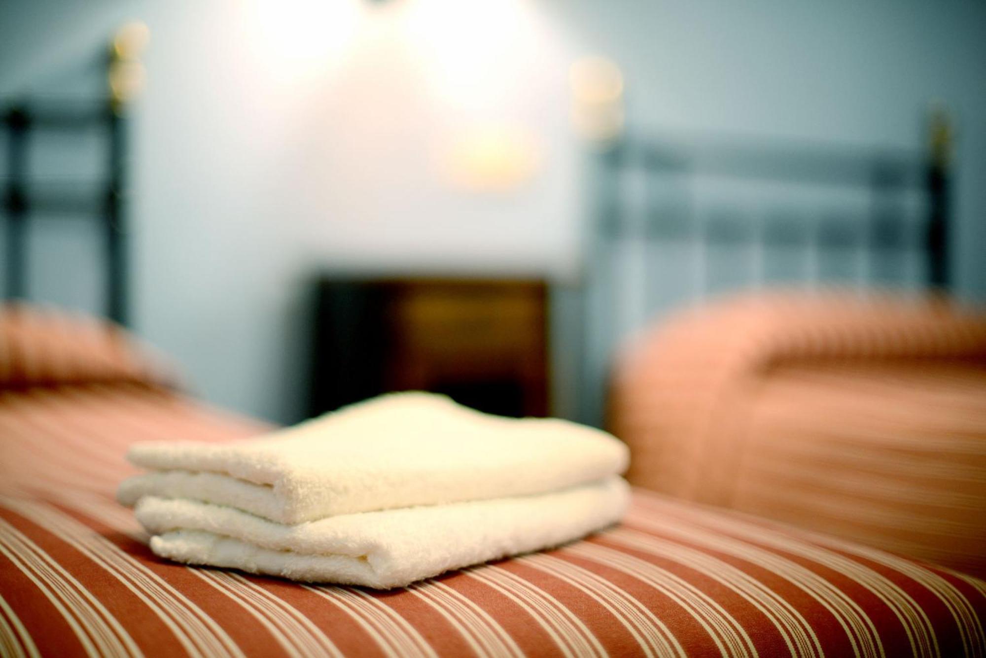 Hostal Horizonte Madrid "Check-In On-Line Recepcion 14H-23H" Extérieur photo